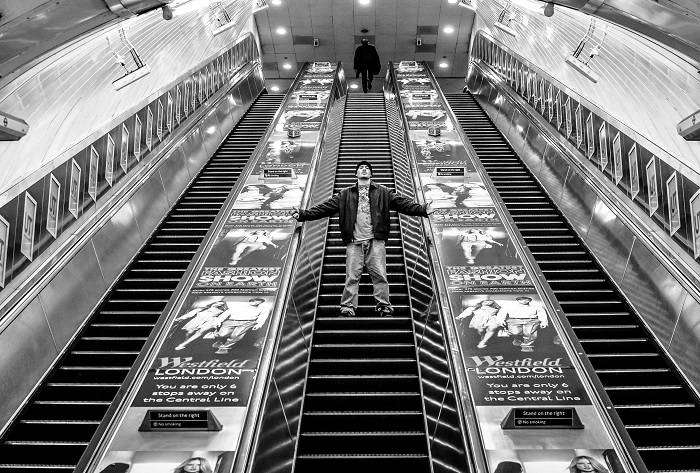 Rey Rey Rodriguez to Fashion Designers and Clothing Brands: “Bring Back Baggy Jeans!”