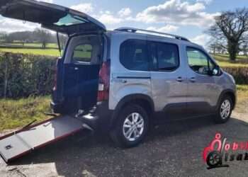 wheelchair accessible vehicle