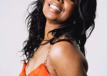 Steanie Naaji, the Influencer looking to revolutionize the social media with her own style