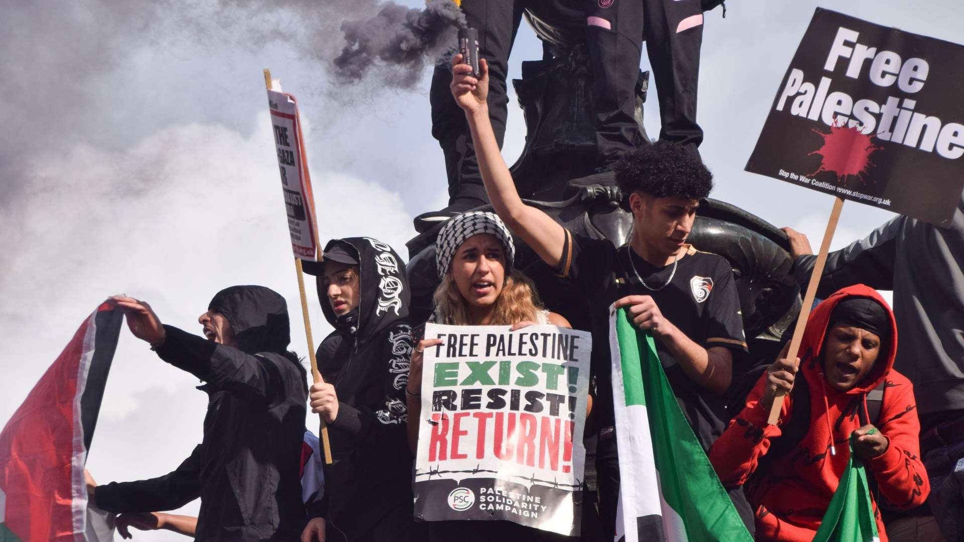 Pro-Hamas marchers on our streets make me ashamed of my country – Govt must act to stop us looking weak on world stage