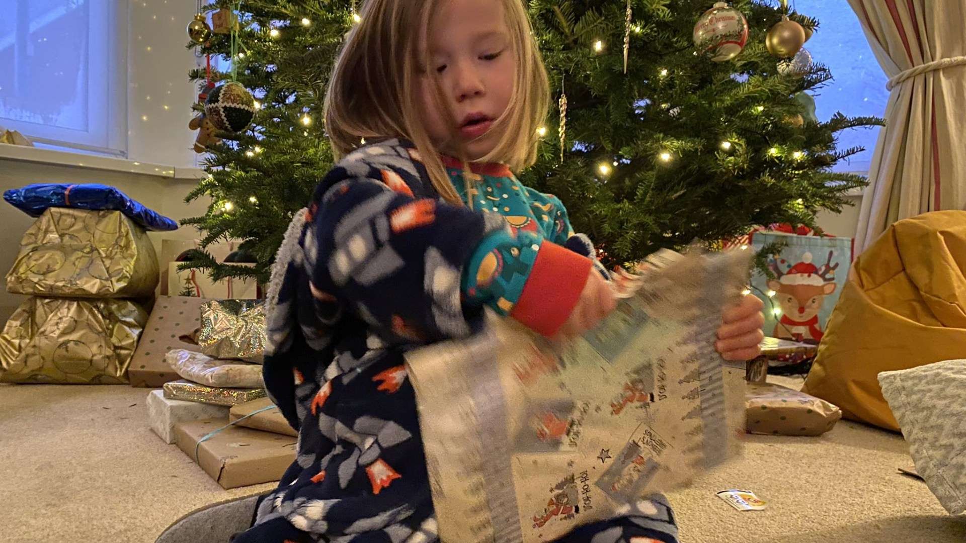 Elderly neighbour wrapped 14 years of Christmas presents for girl, 7, next door before he died of cancer