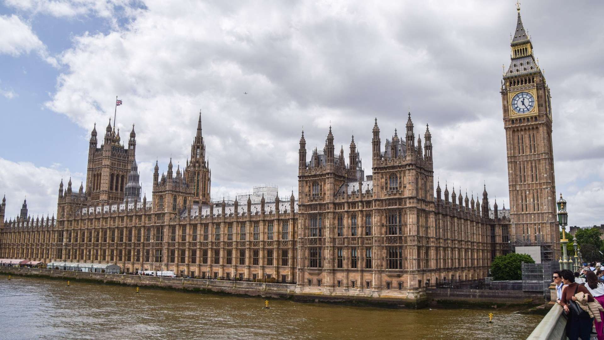 Taxpayers forking out £20,000 a day to keep MPs warm in crumbling Houses of Parliament
