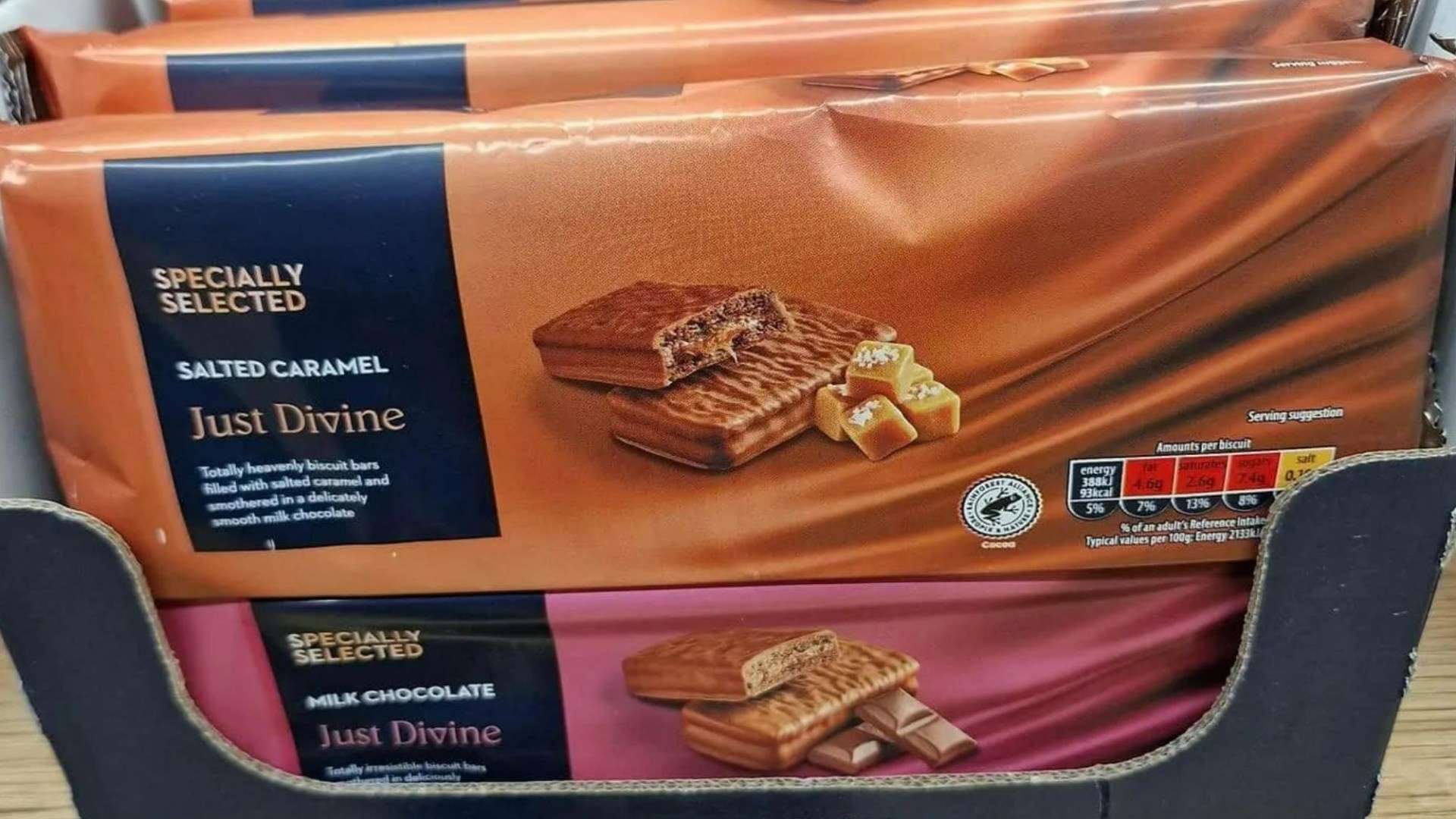 Foodies race to Aldi desperate to nab new biscuit bars that taste ‘gorgeous’, are just like Tim Tams & are 71p cheaper