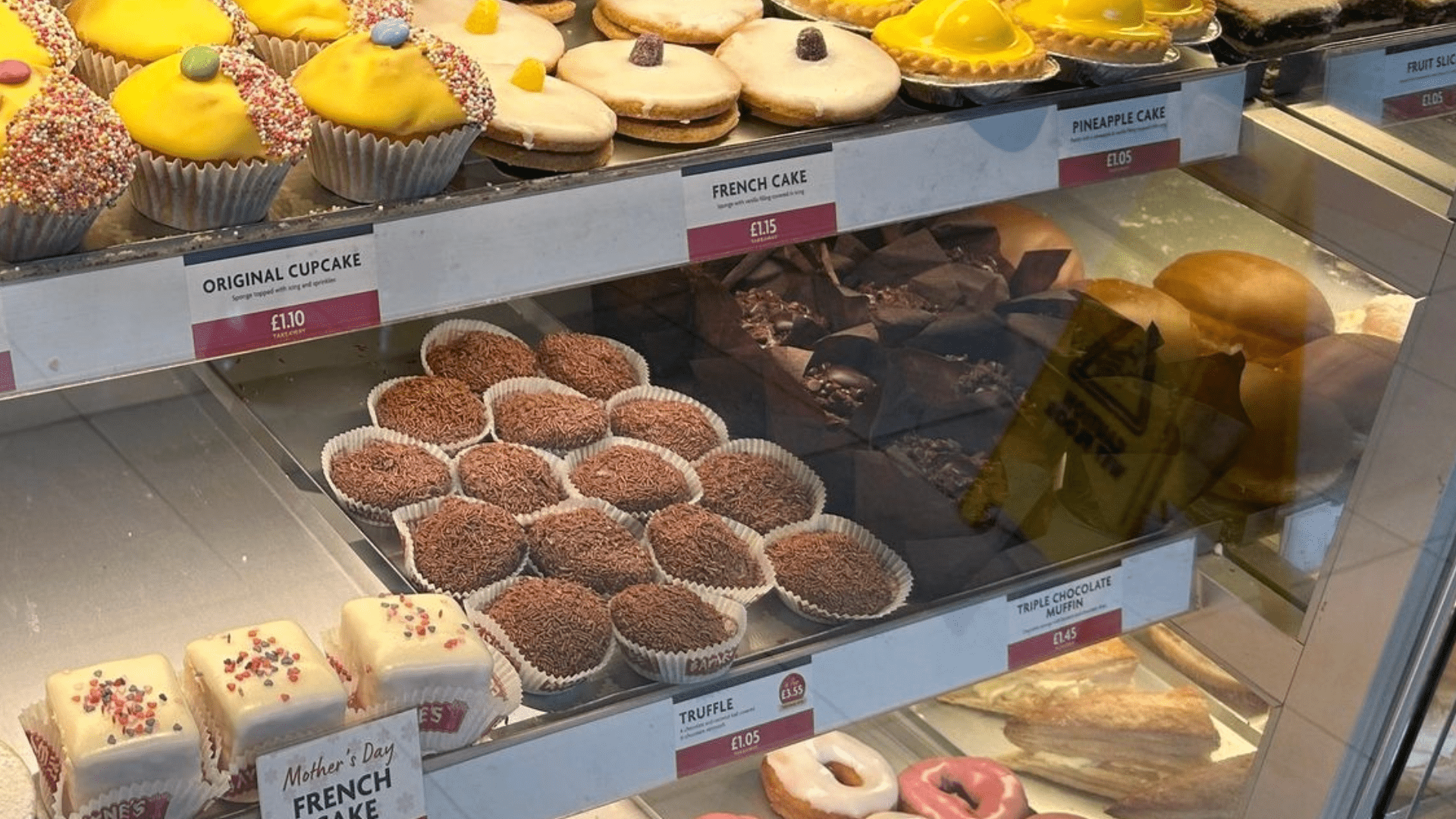 ‘I loved him when I was younger’ scream food fans as they spot 90s TV icon on biscuits at bakery ‘better than Greggs’