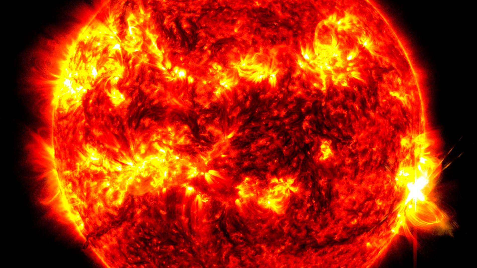 Massive solar flare explodes from the sun days after severe storm that led to Northern Lights