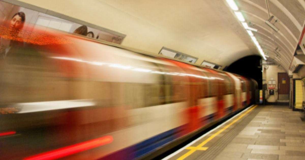 The ultimate guide for travelling on the Tube in hot weather