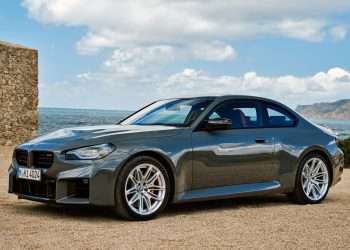 Updated BMW M2 gets more power – and keeps manual gearbox