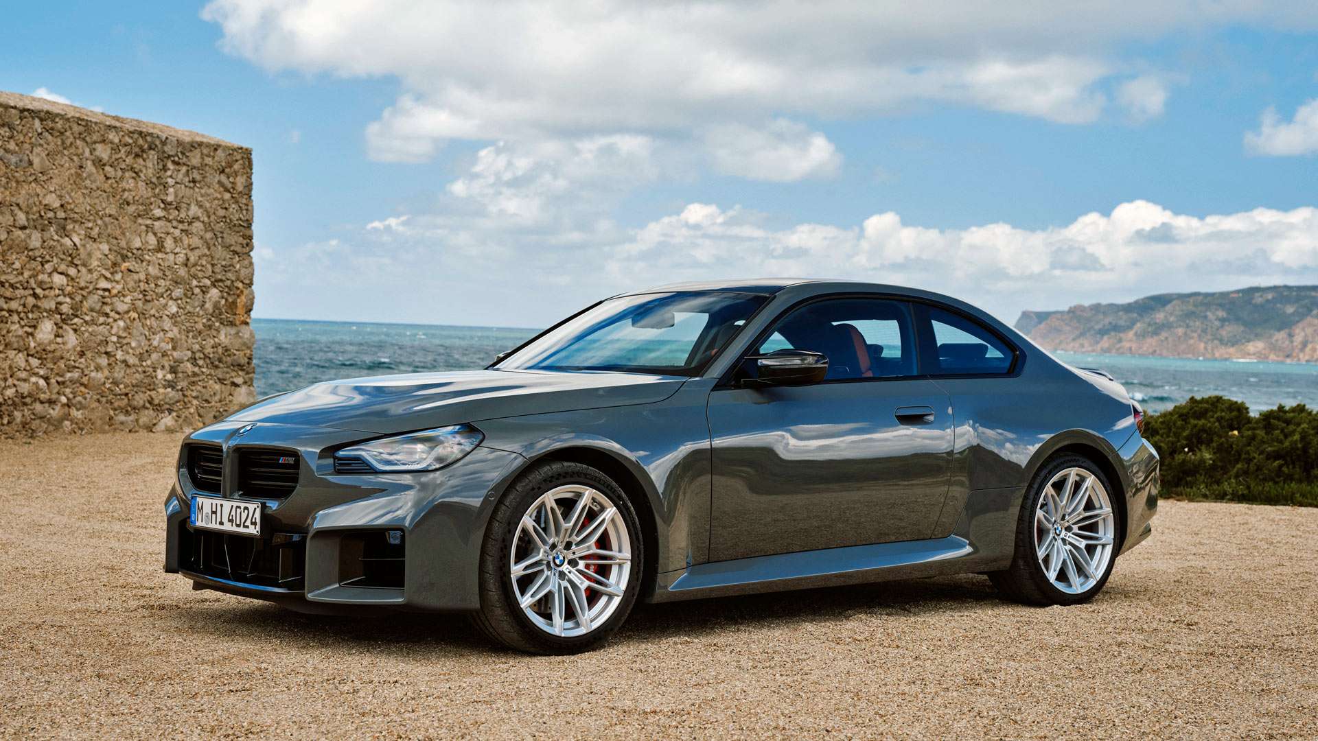 Updated BMW M2 gets more power – and keeps manual gearbox