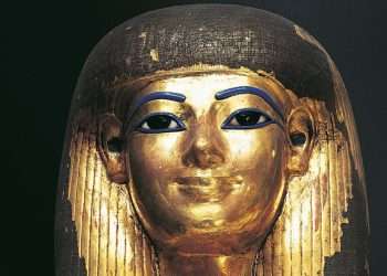 Divers find ancient long-lost carvings of Tutankhamun’s grandfather buried at bottom of Nile River & may unveil secrets