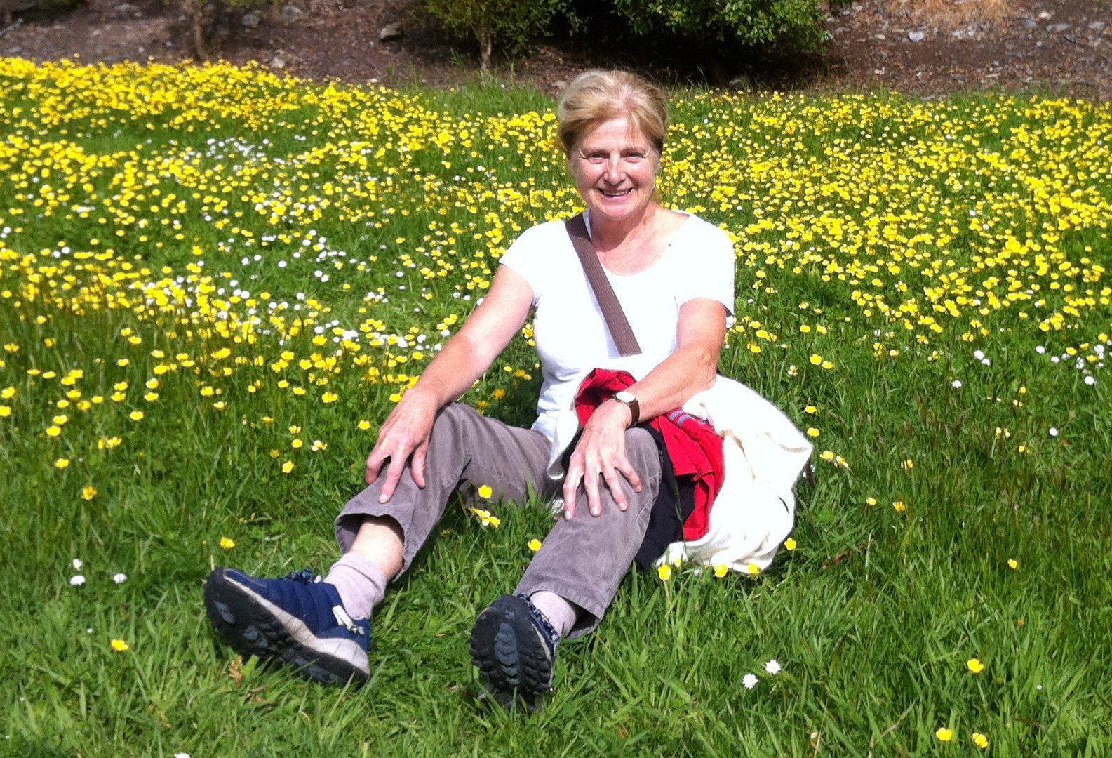 ‘Healer’, 50, ‘failed to help’ diabetic woman, 71, as she lay dying at ‘slapping therapy workshop at posh country hotel’