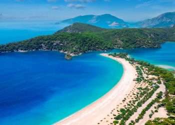 The cheap ‘postcard-worthy’ beach resort that’s only 4 hours away – and is perfect for families