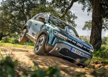 New 2024 Dacia Duster SUV: prices and specs announced