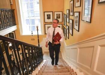 After 100 difficult days, Keir Starmer has set a trap for the Conservative Party