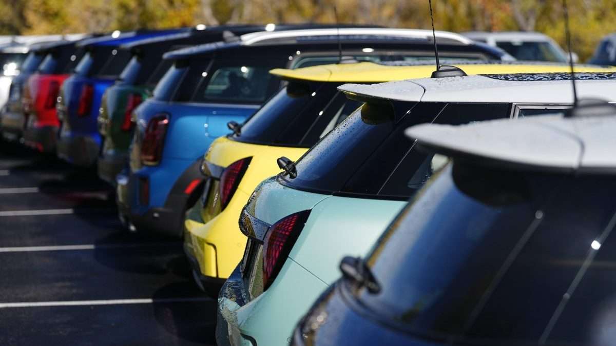 Motorists 'could claim billions' after car finance commissions payback ruling