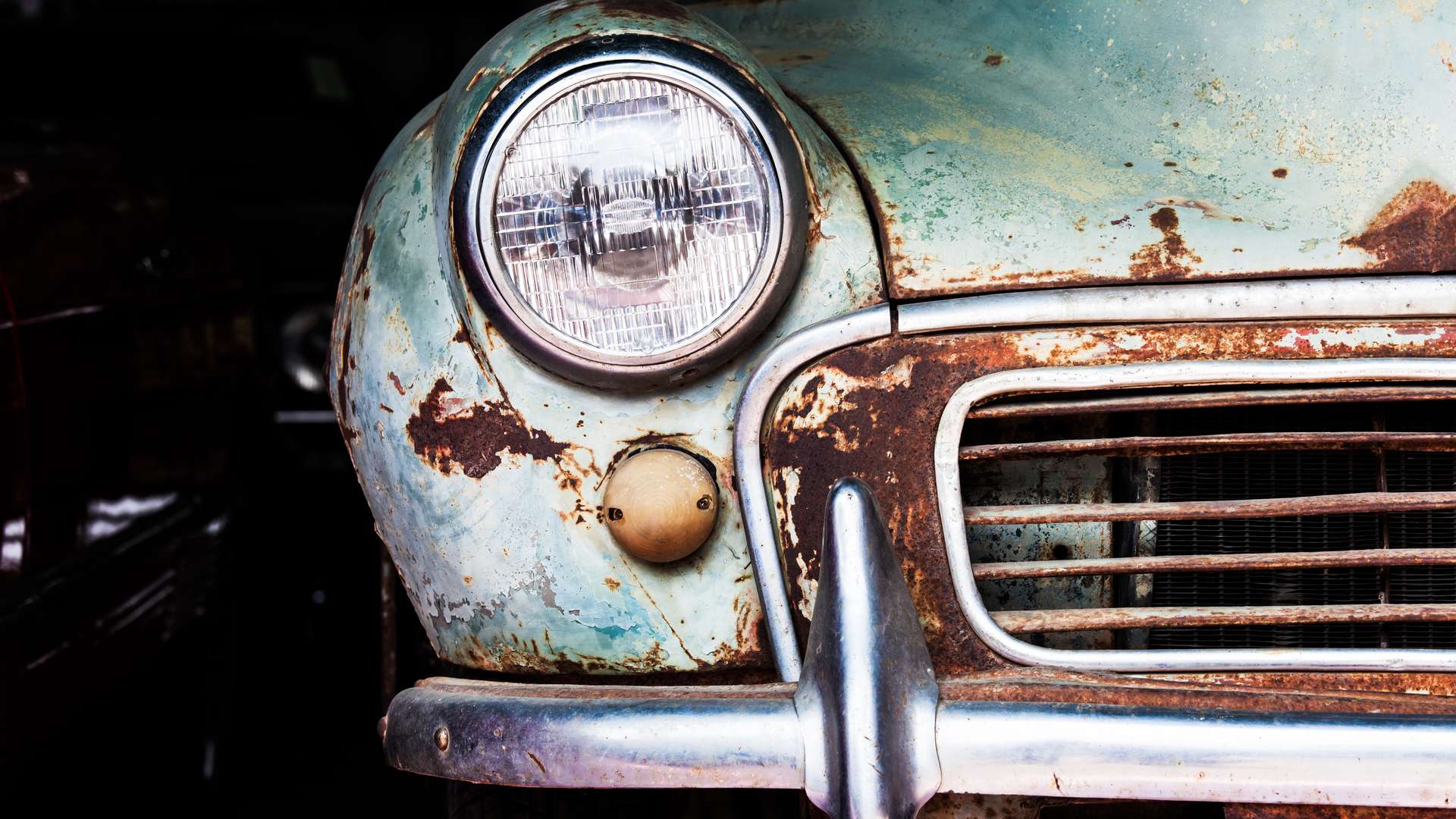 Should you buy a dehumidifier for your classic car this winter?