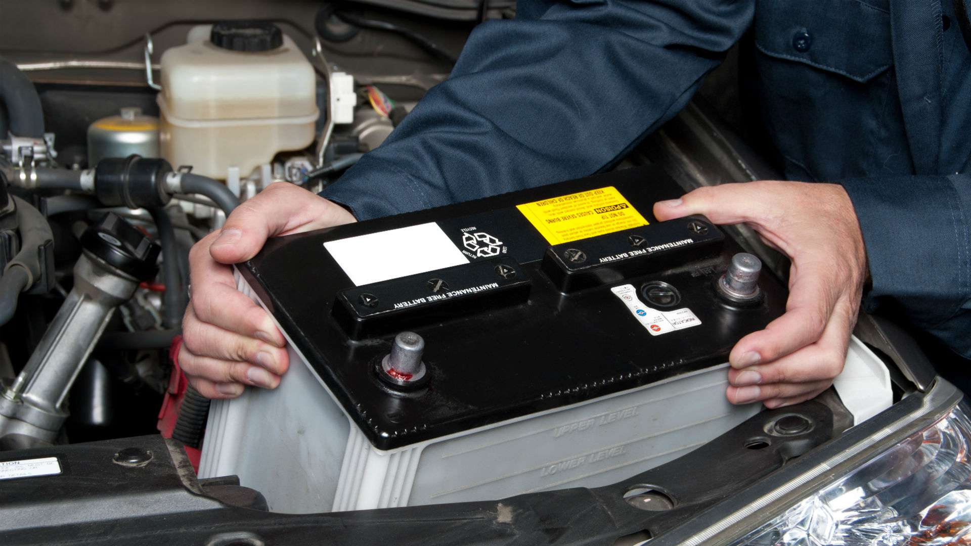 How to charge a car battery