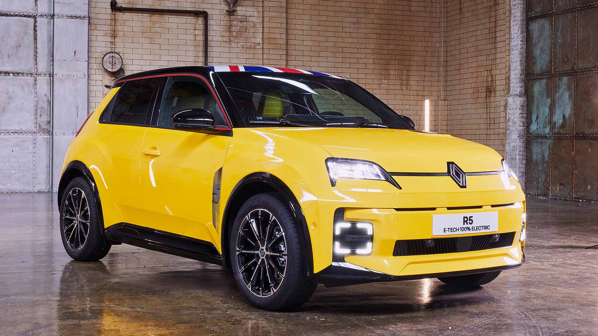 Renault 5 is European Car of the Year 2025
