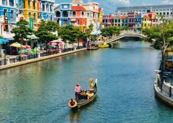 The ‘bizarre’ Venice-like destination that’s nowhere near Italy