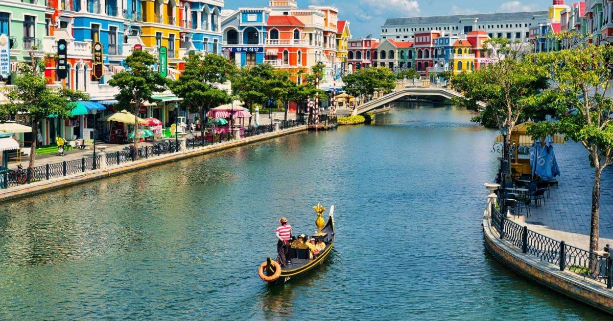 The ‘bizarre’ Venice-like destination that’s nowhere near Italy