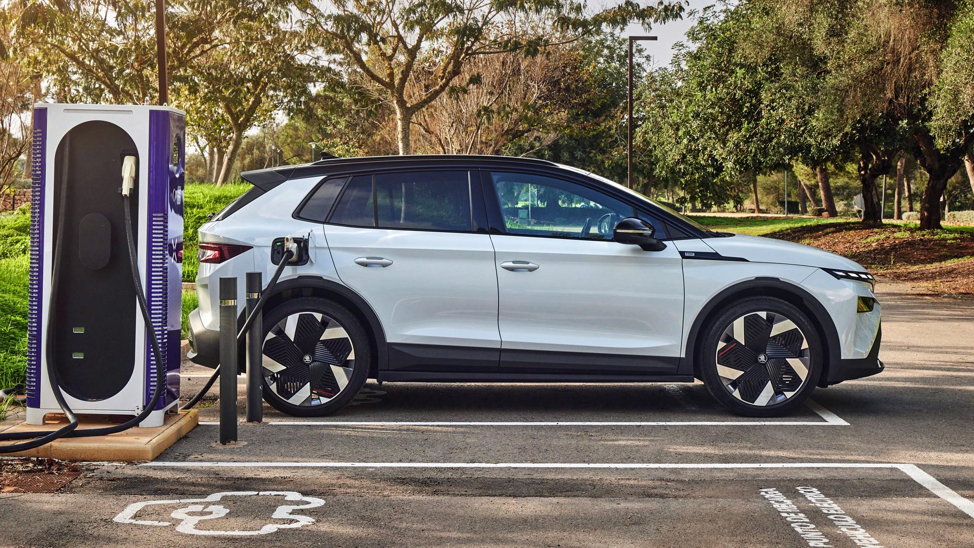 New Survey Reveals 2 in 3 Brits will not buy an electric car