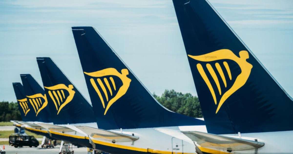 Ryanair confirms delay to boarding pass change after passengers threatened to boycott