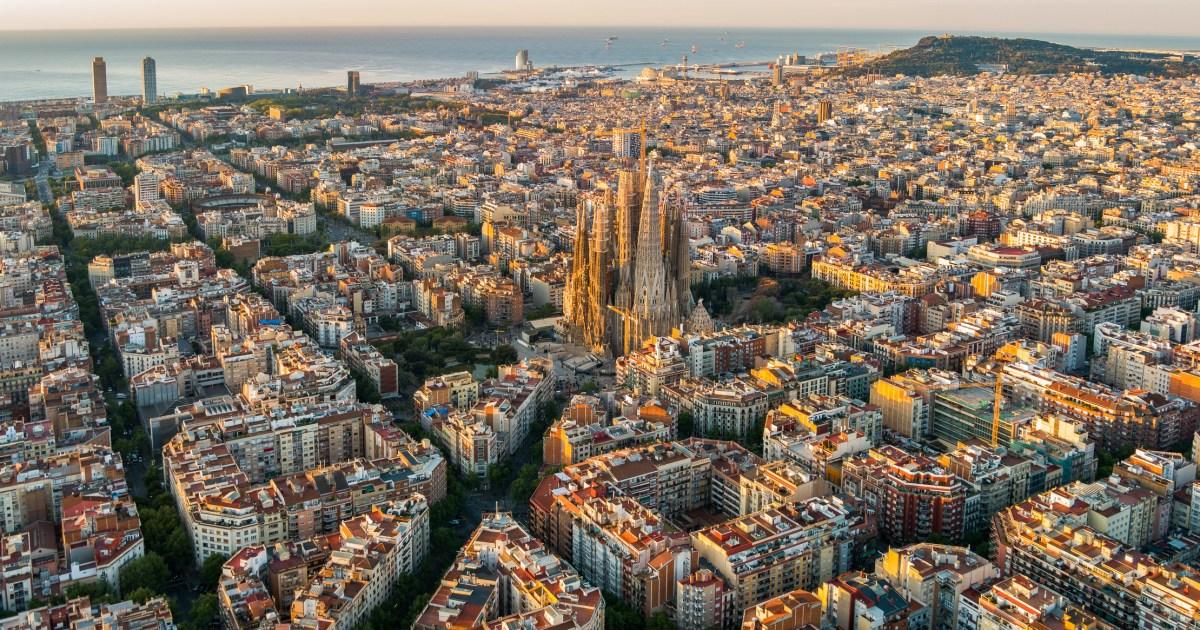 Barcelona announces new tourist zone to tackle chaos outside major attraction