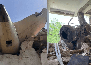 How did the Air India plane crash? Aviation experts are saying this ..