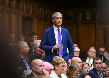 Nigel Farage ‘on the side of predators’ with Online Safety Act criticism, says Labour