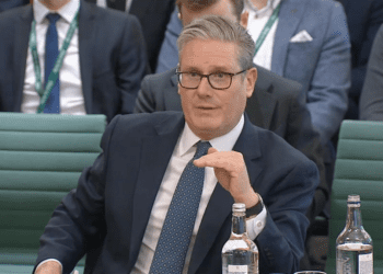 Three out of five people think Keir Starmer does not respect them, poll suggests