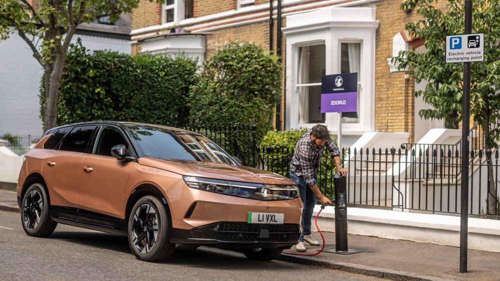 Zoopla and vauxhall team up to find homes with ev charging