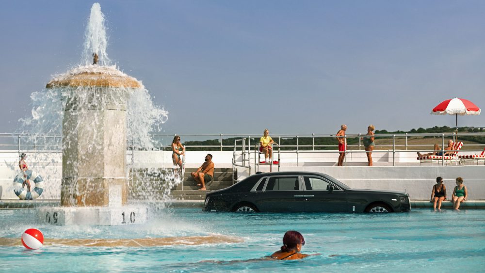 Rock and Rolls: £ 500k Phantom Takes a Plunge in Swimming Pool