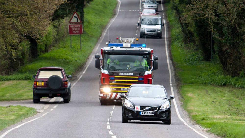 How to pull over safely for emergency vehicles