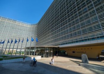 European Alarm Bells — Why the Spectra Law Is Raising Concerns in Brussels