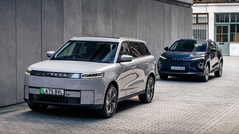 Two thirds of car leasing customers chose a hybrid or EV in 2025