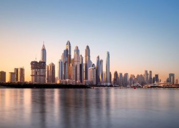 Is it safe to travel to Dubai right now? Emirates cancels all flights amid Iran strikes