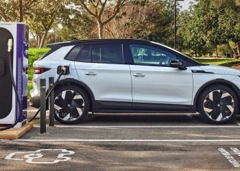 HMRC fights ruling to cut VAT on public EV chargers