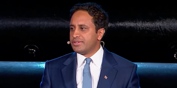 Yusuf suggests Braverman and Jenrick should ‘take responsibility’ for Tory record