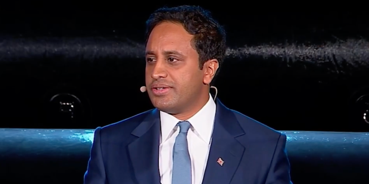 Yusuf suggests Braverman and Jenrick should ‘take responsibility’ for Tory record